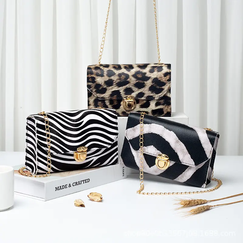 Yeni stil Mini çanta bayan zincir omuz çantası askılı çanta leopar yılan baskı Zebra baskı küçük kare çanta