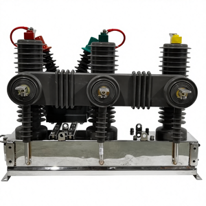 Disjoncteur à vide triphasé ZW32 à colonne primaire et secondaire, capacité de coupure 10kA, 50/60Hz, extérieur, moyenne et haute tension - Product Image 2