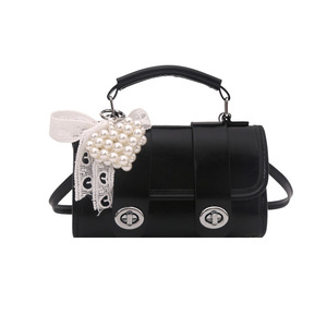 Cute Mini Bag Decorated with Pearl <strong>Bows</strong>, Girly Handbag and Shoulder Bag, Sweet and Compact square Hand Pouch - Product Image 2