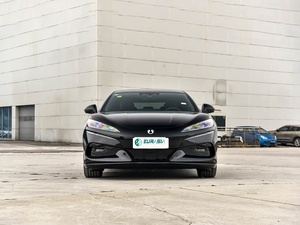 เดนซ่า ซี9 2024 630 โปร: ระยะทางวิ่ง 630 กม. (มาตรฐาน CLTC), มอเตอร์สามตัว 966 แรงม้า, เทคโนโลยีอี้ซานฟาง, รถซีดานหรูระดับพรีเมียม - Product Image 2