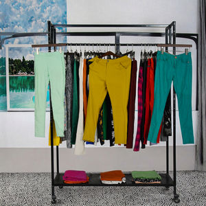 Ropa de moda de verano unisex y mixta para adultos y niños Trajes a juego familiares al por mayor de alto rendimiento y costo - Product Image 2