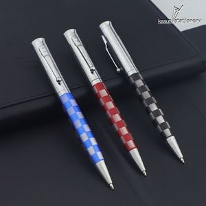 Bolígrafo de Alta Gama con Grabado a Cuadros, Personalizado, Metálico, con Mecanismo de Giro, para Firmas Ejecutivas y Regalos Corporativos - Product Image 4