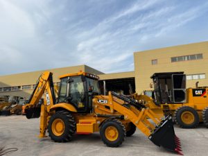 รถตักล้อยาง JCB 3CX รุ่นใหม่ อุปกรณ์ประสิทธิภาพสูงสำหรับงานก่อสร้างไซต์งานและโครงการโครงสร้างพื้นฐาน - Product Image 1