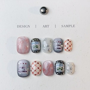 Nuevas Uñas Postizas Francesas de Lujo con Empaque Personalizado, Uñas Acrílicas de Gel Suave al por Mayor con Pegamento - Product Image 1