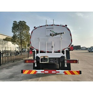Sinotruk Howo 6x4 20 Cubic Meters <b>Water</b> Transport Tank Truck <b>Water</b> Tanker with Sprinkle - Product Image 6