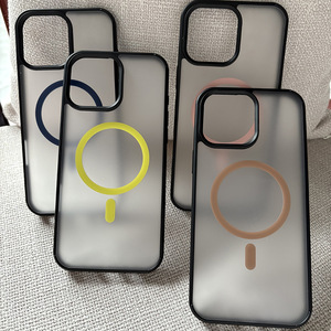 Coque <span class=keywords><strong>de</strong></span> téléphone <span class=keywords><strong>de</strong></span> luxe en peau transparente mate pour Apple 1617ProMax pour téléphone <span class=keywords><strong>de</strong></span> protection à Suspension magnétique deux-en-un Samsung S25 - Product Image 4