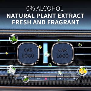 Diffuseur de parfum pour voiture à clipser sur grille <span class=keywords><strong>d</strong></span>'aération, 3 fragrances naturelles, diffuseur de parfum en cuir personnalisable pour l'intérieur de la voiture - Product Image 3