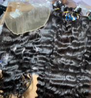 Lots de Cheveux Humains Bruts Indiens Bouclés 100% Naturels – Fournisseur de Cheveux Indiens Bruts à Cuticules Alignées – Lots de Cheveux Vietnamiens Bruts à Cuticules Alignées