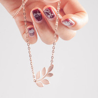 Colliers pendentif feuille d'olivier pour femmes Non ternir étanche bijoux feuille collier or plante collier