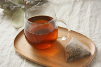 Teh Hijau Panggang Hojicha Bentuk Tetra Aroma Halus Impor Berkualitas Tinggi Harga Grosir