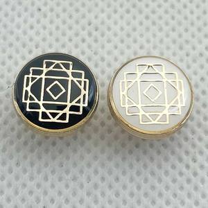 Neostar Bouton pression à ressort en métal personnalisé avec couleur de <span class=keywords><strong>peinture</strong></span> pour vêtements Bouton pression en métal pour cuir - Product Image 4