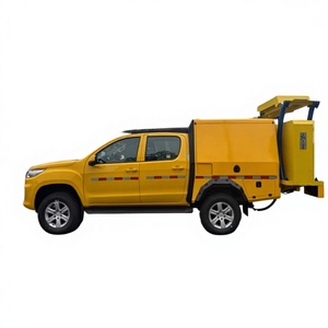 Véhicule atténuateur de chocs monté sur camion, protection de sécurité routière - Product Image 1