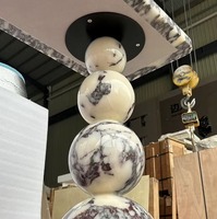 Table console moderne de luxe personnalisée en marbre Calacatta Viola avec base en sphères empilées pour entrée