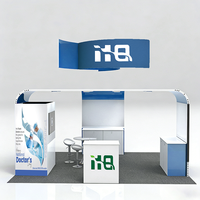 Stand d'exposition stable au design moderne 3x6, personnalisable et réutilisable, pour salons professionnels et foires commerciales