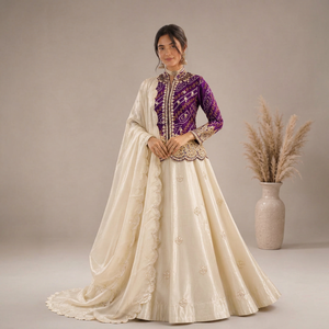 Lehenga Choli brodé violet tendance avec dupatta crème en soie, robe de mariée indienne traditionnelle longue jusqu'au sol pour femme, prête à porter - Product Image 1