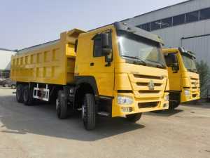 Camión Volquete HOWO 371HP 6x4 Usado con Bomba de Motor, Capacidad para 20m de Hormigón, 700 Horas - Product Image 3