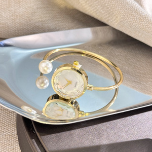 <span class=keywords><strong>Relojes</strong></span> <span class=keywords><strong>de</strong></span> Pulsera <span class=keywords><strong>de</strong></span> Acero Inoxidable con Movimiento <span class=keywords><strong>de</strong></span> Cuarzo y Perlas para Mujer, Ecológicos y <span class=keywords><strong>de</strong></span> Venta Caliente - Product Image 1