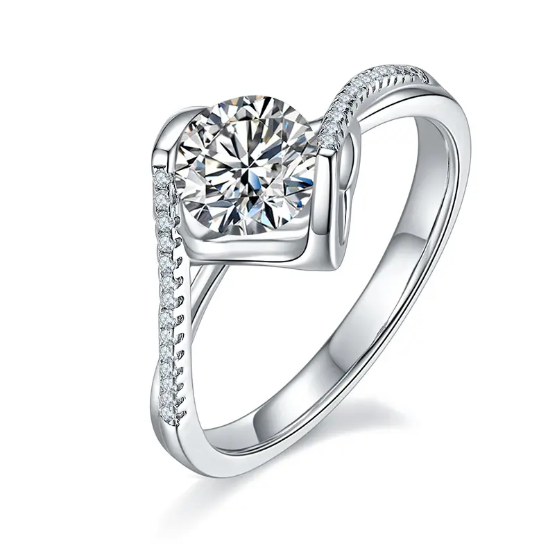 Mossany 2024 desain baru 1ct 6.5mm potongan bulat Moissanite berlian bentuk hati cincin 925 perak murni pertunangan pernikahan untuk dia