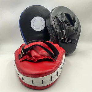 Nouveaux styles 2026 : Cible de <span class=keywords><strong>boxe</strong></span> en cuir en forme d'arc pour le Taekwondo - Équipement d'entraînement de <span class=keywords><strong>boxe</strong></span> gratuit avec cible de <span class=keywords><strong>pied</strong></span> - Product Image 6