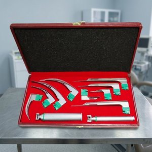 Ensemble de laryngoscopes manuels à lames McCoy éclairées par LED de QNQ INDUSTRIES, instruments chirurgicaux à fibre optique pour adultes, certifiés CE classe II, 5 ans - Product Image 2