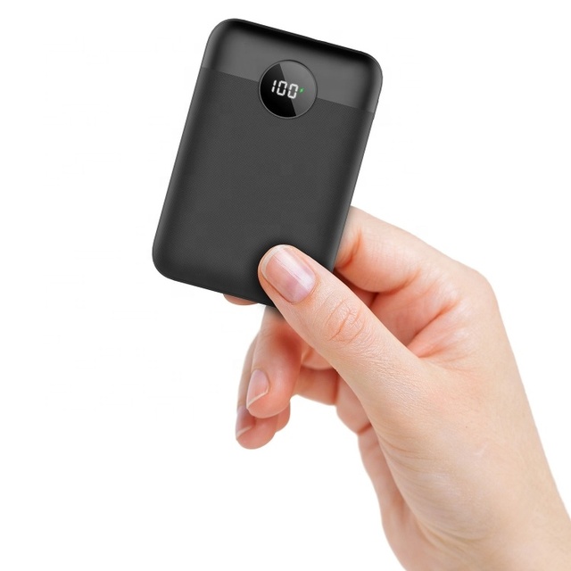 Travel Friendly High Capacity Small Mini Type-C Super Quick Charge Portable Power Bank 22.5W with LED Display