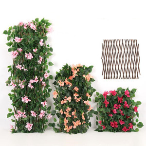 Recinzione Decorativa con Fiori Artificiali, Decorazione da Giardino, Pianta Verde Artificiale con Steccato in Legno - Product Image 2