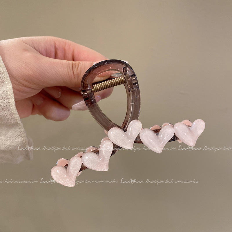 2 light pink hearts 8cm