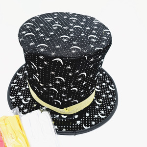 Gants et chapeau changeant de couleur G1526 - Accessoires magiques King Magic pour spectacles sur scène et fêtes - Product Image 3