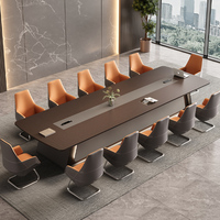 Table de conférence carrée extensible de luxe haut de gamme avec chaises, construction modulaire en MDF pour salle à manger scolaire