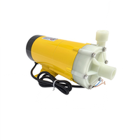 Pompe à eau en plastique PVDF de qualité industrielle 65/90W Mini pompe à entraînement magnétique résistante à la Corrosion pour la gravure de PCB