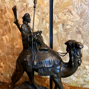 Decora el centro <span class=keywords><strong>de</strong></span> la <span class=keywords><strong>ciudad</strong></span> con grandes <span class=keywords><strong>esculturas</strong></span> <span class=keywords><strong>de</strong></span> bronce <span class=keywords><strong>de</strong></span> figuras famosas, como figuras <span class=keywords><strong>de</strong></span> latón a caballo y caballeros <span class=keywords><strong>de</strong></span> bronce. - Product Image 2