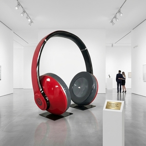 Escultura Gigante Personalizada de Auriculares de Fibra de Vidrio de 3 Metros, Figura Musical de FRP con Luz LED para Decoración de Paisajes de Centros Comerciales - Product Image 6
