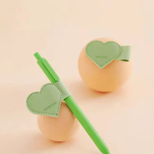 Tự Dính Bút Vòng Trái Tim Hình Dạng Bút Chì Chủ Tổ Chức PU Da Chủ Bút Cho Máy Tính Xách Tay - Product Image 4