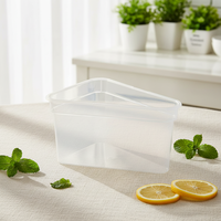 Nouvelle conception, boîte à dessert triangulaire de 300 ml avec couvercle et cuillère, gobelet à dessert en plastique robuste jetable pour gâteau, pudding