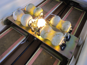 Çin üreticinin termal fizik tedavi omurga tüm vücut masaj yatağı sıcak taş doğal yeşim rulo masaj yatak - Product Image 5