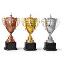 Trophées sportifs personnalisés avec logo, médailles en métal doré, récompenses pour les compétitions de football et de basketball, souvenirs pour les événements de tournois
