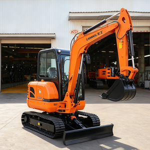 Excavadora hidráulica pequeña CDM6020 de venta directa de fábrica, excavadora compacta de orugas sin cola para paisajismo, jardinería y trabajo agrícola. - Product Image 3