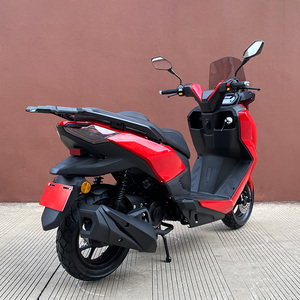 Nuevo diseño <span class=keywords><strong>Leibao</strong></span> 150cc Scooter de gasolina de 4 tiempos Velocidad máxima 95kmh Frenos de disco traseros delanteros refrigerados por aire Motocicletas potentes para adultos - Product Image 5