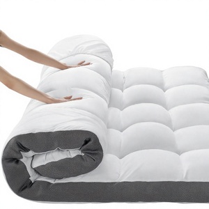 Surmatelas en mousse à mémoire de forme et microfibre de 4 pouces, taille Queen, rafraîchissant, extra épais, avec coussin supérieur, soulagement des douleurs dorsales, doux et respirant - Product Image 1