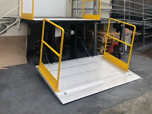 Plataforma Elevadora Hidráulica Eficiente TM PEDANE-QN.2T-W2400xH1800MM-1-2 Toneladas de Aluminio-Acero para Carga Industrial - Product Image 3