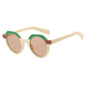 Occhiali <span class=keywords><strong>da</strong></span> <span class=keywords><strong>Sole</strong></span> Ovali Oversize Vintage di Tendenza 2026 per Donna, Occhiali <span class=keywords><strong>da</strong></span> <span class=keywords><strong>Sole</strong></span> Colorati Popolari con Montatura Grande Stile Punk per Esterni, Protezione UV400 - Product Image 5