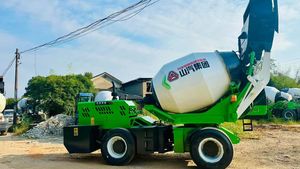 Camion malaxeur à béton autochargeur Shanqi Howo d'occasion, couleur verte, moteur de marque ZZSTC, pompe à couple élevé, engrenage et roulement. - Product Image 6