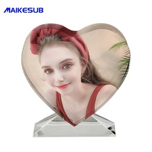 <span class=keywords><strong>A</strong></span> <span class=keywords><strong>forma</strong></span> <span class=keywords><strong>di</strong></span> <span class=keywords><strong>cuore</strong></span> sublimaton in bianco <span class=keywords><strong>di</strong></span> cristallo photo frame per il regalo <span class=keywords><strong>di</strong></span> Giorno <span class=keywords><strong>di</strong></span> san valentino - Product Image 4