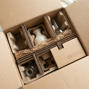 Boîte cadeau de Noël minimaliste <span class=keywords><strong>scandinave</strong></span> blanche |   Emballage en papier de style nordique personnalisé pour biscuits et bonbons |   Écologique - Product Image 5