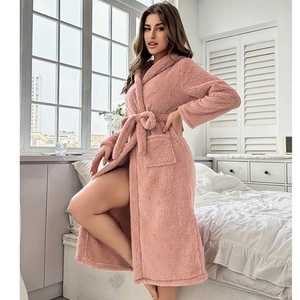 Stile europeo americano in tinta unita stile inverno <span class=keywords><strong>rosa</strong></span> con cappuccio accappatoio cintura Casual corallo in <span class=keywords><strong>pile</strong></span> <span class=keywords><strong>pigiama</strong></span> per le donne vestiti per la casa - Product Image 1