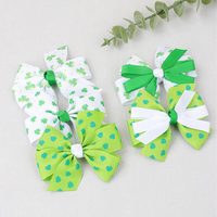 Accessoires pour cheveux d'enfants : Barrette élégante faite à la main en forme de trèfle Saint Patrick avec nœud et cristaux, épingle à cheveux latérale pour enfants