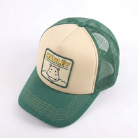 Casquette Trucker personnalisée avec patch tissé, en sergé de coton OEM, 5 panneaux, dos en maille, visière incurvée bicolore, fermeture snapback, logo dessin animé