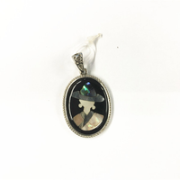 Collier avec pendentif en coquillage d'abalone, bijoux féminins élégants, en forme de dame