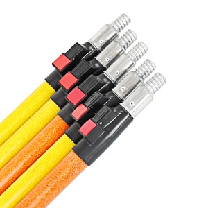 2025 nouveau poteau <span class=keywords><strong>télescopique</strong></span> de nettoyage à ressort en fibre de verre et en alliage d'aluminium personnalisé poteau d'extension rétractable léger - Product Image 1