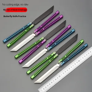 Couteau d'entraînement <span class=keywords><strong>CSGO</strong></span> de qualité compétition : usiné avec précision par CNC, léger et sûr pour la pratique - Product Image 1